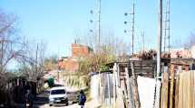 Imagen de El municipio de Neuquén quiere reubicar una toma para continuar el paseo costero, pero los vecinos resisten