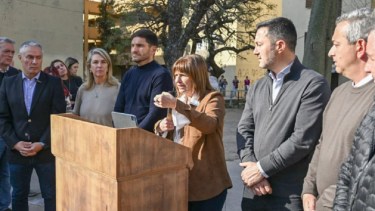 Patricia Bullrich en Rosario, en plena campaña electoral.
