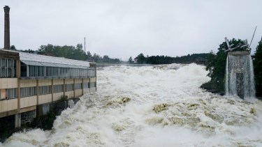 Una represa que se rompió en Noruega. 