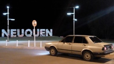 Quiénes son los jóvenes del trágico vuelco en la Ruta 22: ambos son del norte de Neuquén 