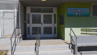 El tiroteo ocurrió a plena luz del día, a metros de nenas y nenes que festejaban el Día de la Primavera en el patio del jardín.