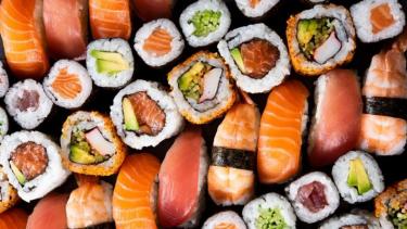 La mayoría de los  establecimientos adheridos son exclusivos en elaboración del plato de origen japonés.
