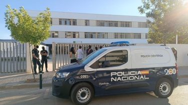 Un joven de 14 años apuñaló a tres profesores y dos compañeros en una escuela de España.