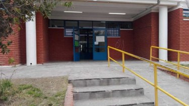 Un adolescente golpeó con un fierro a su compañero en Puerto Madryn.