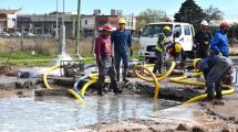 Imagen de Vuelve el agua en los barrios de Neuquén afectados por la rotura de un acueducto