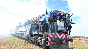 Pasó el Tren Solidario y se reflota el sueño del servicio de cargas