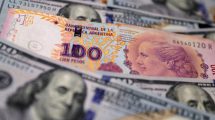 Imagen de Por qué el dólar blue cayó por sexta jornada consecutiva: ¿a cuánto cerró este miércoles?