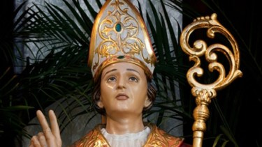 San Genaro es el patrono de Nápoles, Italia, y es reconocido por el milagro de la licuefacción.-