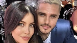Wanda Nara mostró a Mauro Icardi haciendo los deberes con uno de sus hijos