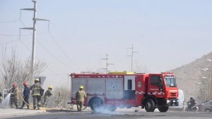Aseguran que los atacó a balazos el hijastro de un jefe policial en Neuquén, pero nadie actúa