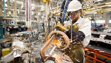 Recesión e inflación récord, el sombrío pronóstico de una consultora extranjera para 2024