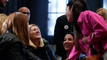 La familia de Lionel Messi se reunió con Leda, la mujer que asegura curar con sus manos. Foto: Gentileza. 