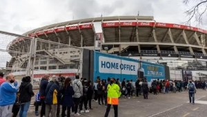 Un detenido por revender entradas en la previa de Argentina &#8211; Ecuador: tenía más de 200 mil pesos
