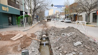 Las obras se realizan para poder dotar de servicios a un edificio en construcción. 