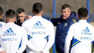 Almirón ensayó más cambios en el entrenamiento de hoy.