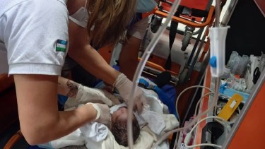 El pequeño es el segundo hijo de la familia y habrá tiempo cuando crezca para contarle la anécdota de su nacimiento en una ambulancia.