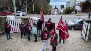 Paro de los trabajadores de salud en Bariloche. Foto: Marcelo Martinez