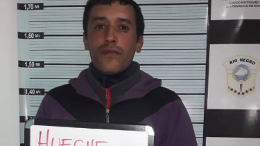 El interno se fugó mientras visitaba a su hija recién nacida. La custodia que lo acompañó hasta la vivienda dio el alerta de fuga, 
