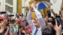 Imagen de Así fue la eufórica llegada de Massa al Ministerio de Economía: «En noviembre cueste lo que cueste»