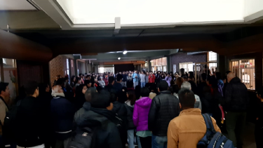 Comunidad educativa del CPEM 23 y otras escuelas movilizarán desde el monumento a San Martín al CPE (Foto: gentileza)