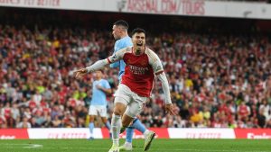 Arsenal le ganó a Manchester City y lo bajó de la cima de la Premier League