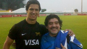 Los usuarios de X (exTwitter) bautizaron a la acción de Moroni como "el tackle de Dios".