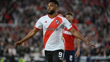 El colombiano Borja sería titular en el duelo con Rosario Central por el Trofeo de Campeones.