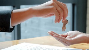 Ley de Alquileres: se podría derogar en diciembre o enero, según un importante referente de las inmobiliarias