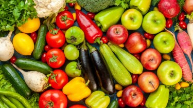 Cuáles son las frutas y verduras de estación de octubre (y por qué es importante consumirlas). Crédito: Imagen de KamranAydinov en Freepik. 