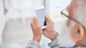 Qué puedo hacer con la aplicación de PAMI en el celular