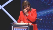 Imagen de Patricia Bullrich tuvo que ser atendida por el SAME en el medio del debate: qué fue lo que le pasó