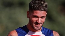 Imagen de Rodrigo De Paul se sumó a la Selección y causó furor con su look: «La remera de Tini»