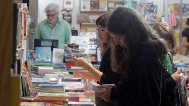 Feria del Libro en Cipolletti. Foto: Cecilia Maletti. 