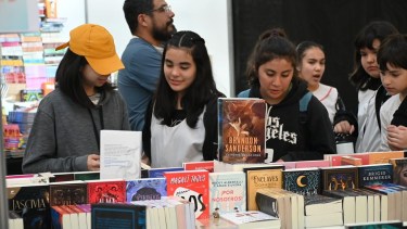 Nueva edición de la Feria del Libro “Sembrando Palabras” en Cipolletti. Foto Florencia Salto. 