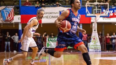 Alexis Knecht hizo su debut en Depo Viedma con un buen trabajo. (Foto: Lucas Arruda)