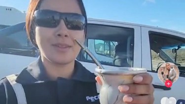 La trabajadora petrolera comparte en TikTok su día a día en la industria petrolera. Foto: Captura. 