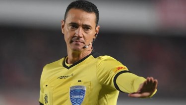 El juez principal dirigirá por cuarta vez una final en el certamen continental.
