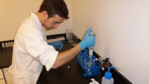 Desarrollan el material de filtros de agua para detectar arsénico y flúor en la región sur