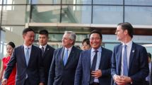 Imagen de Alberto Fernández en China: reunión con empresarios y con la titular del BRICS