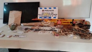 Secuestran armas, droga y demoran a cuatro sujetos en Añelo