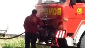 Estudiantes pierden tres horas de clase por día por falta de agua en Huergo