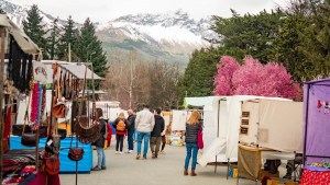 Finde largo: el mejor lugar para esquiar, subir montañas, recorrer chacras y ferias