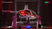 Imagen de ¡Asombroso! En Got Talent Argentina un mago hizo aparecer un helicóptero: «Como Las Vegas»
