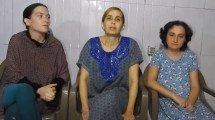 Imagen de Video: tres mujeres presentadas como rehenes de Hamas reclaman canje de prisioneros