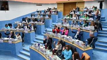 La Legislatura volvió a sesionar este jueves, después de 97 jornadas. Foto: Marcelo Ochoa