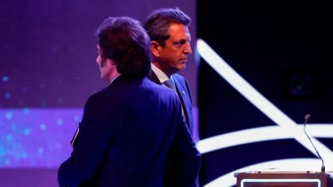 Massa y Milei volverán a verse frente a frente para el tercer debate presidencial, previo al balotaje. Foto Archivo.