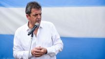 Imagen de Massa recibió apoyo de un sector del radicalismo, en la previa a la reunión con industriales