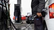 Imagen de Combustibles: Axion y Puma se sumaron a YPF y Shell y subieron los precios de la nafta y gasoil