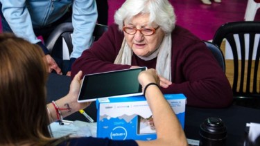 Para obtener una tablet gratis, hay que consultar si está abierto el programa en los organismos de la ciudad.-