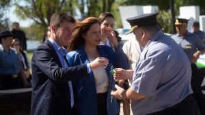 La gestión de Arabela Carreras, entre despedidas